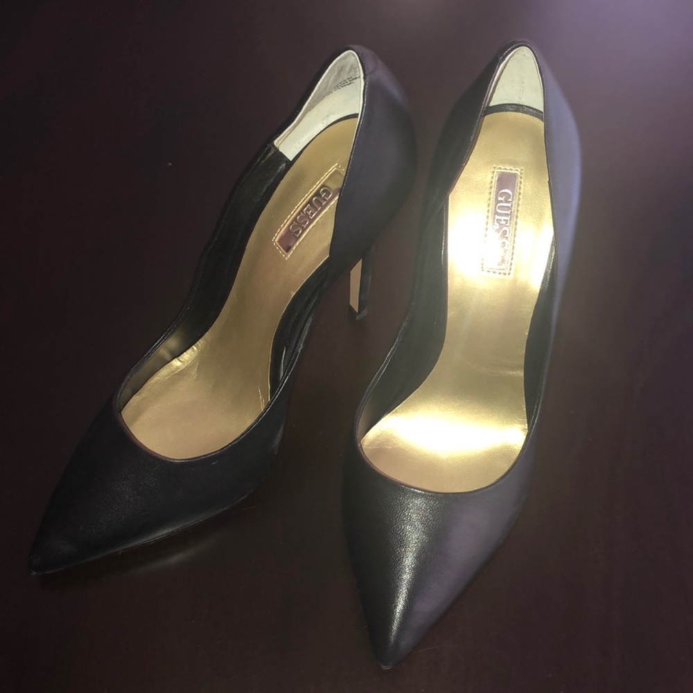Black Leather Pumps NWOT